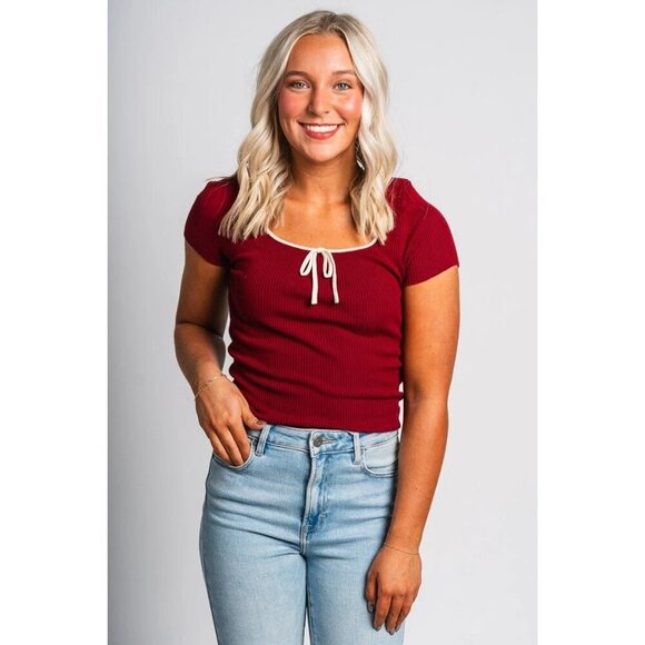 Le Lis Collection NWT Ribbed Top with Tie Detail Maroon Cream Size M Gameday Col - Picture 3 of 10